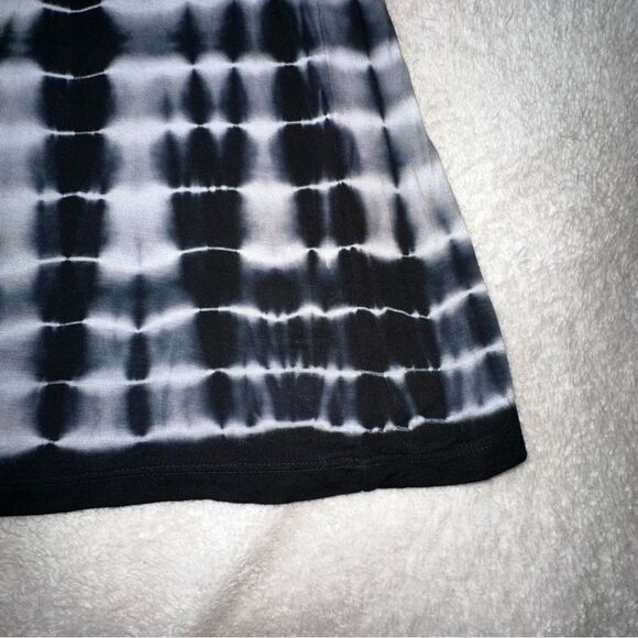 Sweet Romeo, cold shoulder, three-quarter sleeve, tie-dye rayon, spandex sz S - Picture 6 of 10